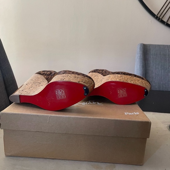 Authentic Brand New Christian Louboutin Wedges - Picture 4 of 5